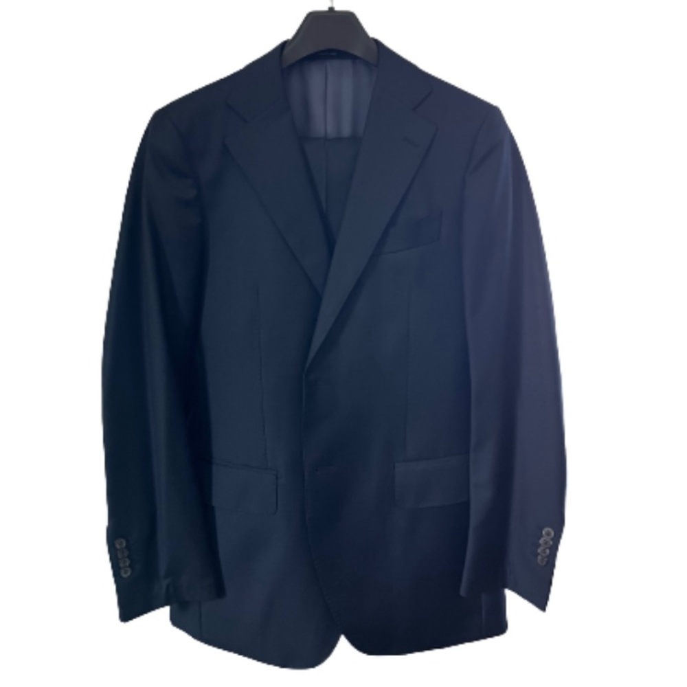 Suitsupply Navy Suit + 5 FREE shirts